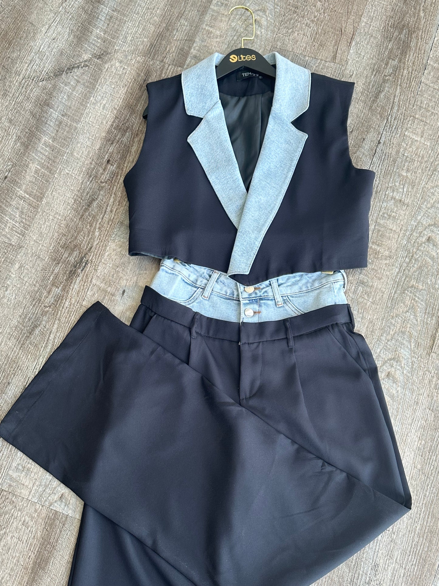 Andrea set